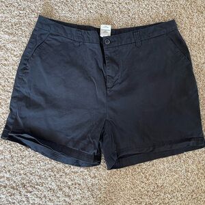Magellan 4 inch Chino Stretch Black Women's Everyday Mid-Rise Shorts Size 16
